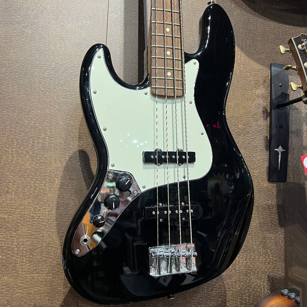 USED SPECIAL! Fender 2015 Standard Series Left Handed Jazz Electric Bass Rosewood in Black - USDJAZZBASSLH