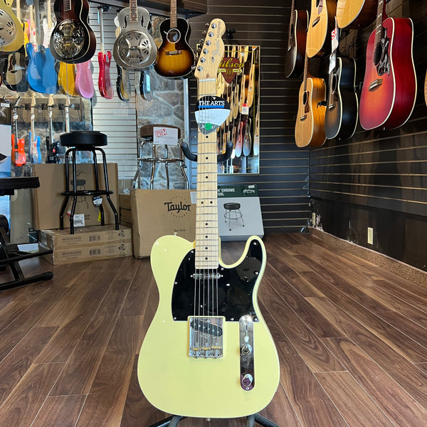 USED SPECIAL! Fender American Performer Telecaster Electric Guitar in Vintage White w/Bag - USDAMPERFTELE