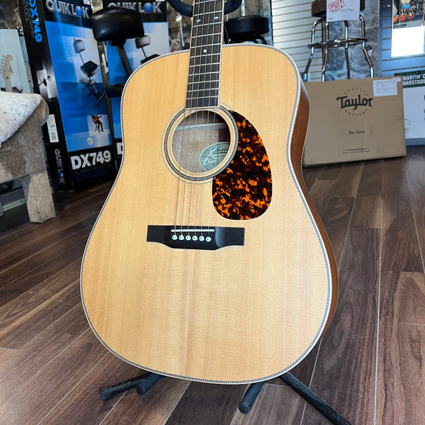 USED SPECIAL! Larrivee D40 Mahogany Legacy Series Acoustic Guitar w/Case - USDD40