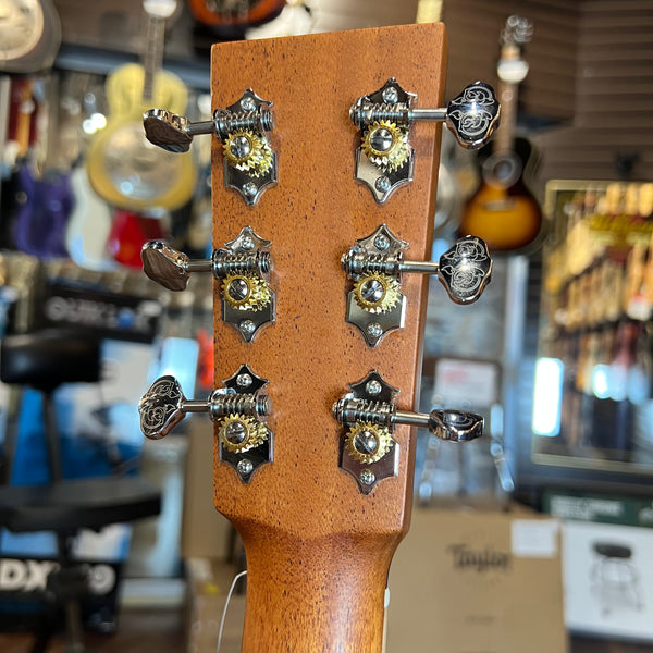 USED SPECIAL! Larrivee D40 Mahogany Legacy Series Acoustic Guitar w/Case - USDD40