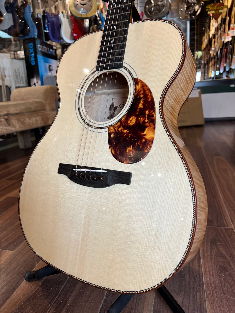 Boucher OM Studio Goose Private Stock Acoustic Guitar Flame Maple AAAA Adirondack Spruce w/Case - PSSG161