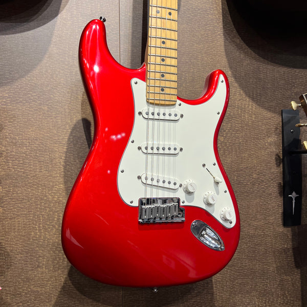 USED SPECIAL! Fender 2002 American Standard Stratocaster Electric Guitar Maple in Candy Apple Red w/Case -  USDAMSTDSTRAT