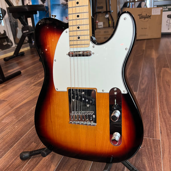 USED SPECIAL! Fender 2022 Player Telecaster Electric Guitar Maple in 3-Color Sunburst - USDMEXITELE