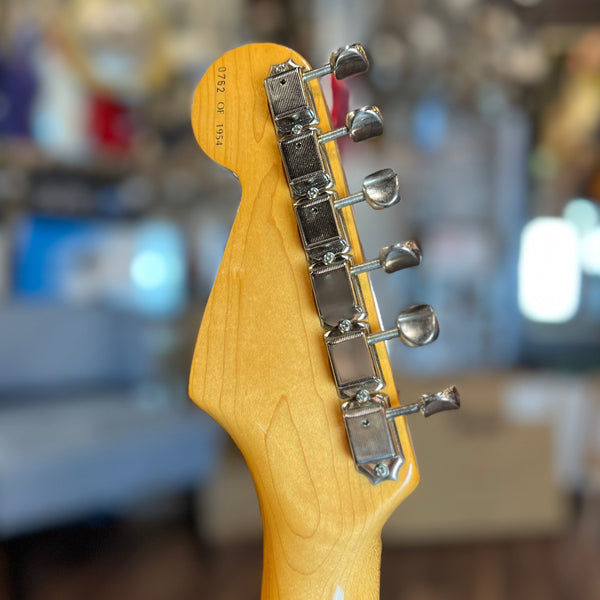 USED SPECIAL! Fender 1994 40th Anniversary 1954 Reissue Stratocaster Electric Guitar w/2 Cases - USD1994STRAT